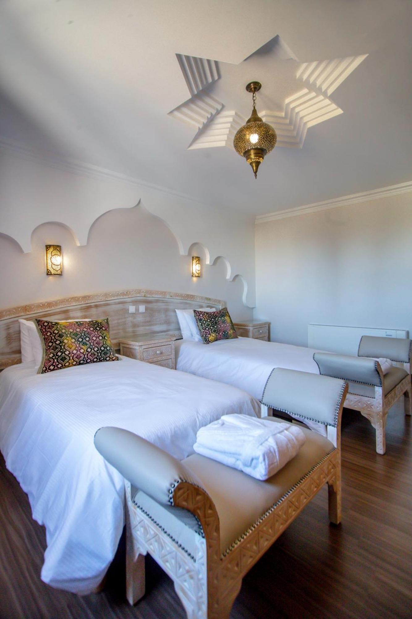 Al Karob Yoga Boutique Hotel Guia  Buitenkant foto
